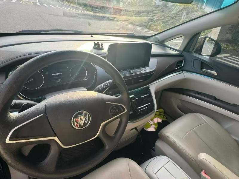 娄底22年别克GL83