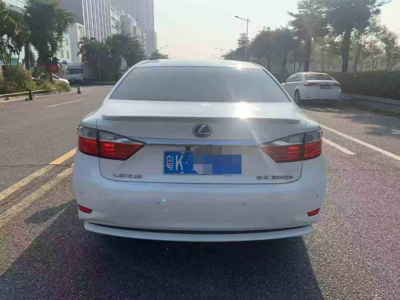 深圳14年雷克萨斯ES9