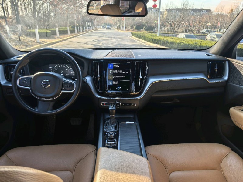 青岛18年沃尔沃XC607