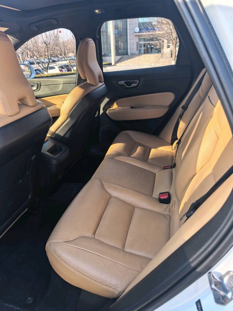 青岛18年沃尔沃XC608