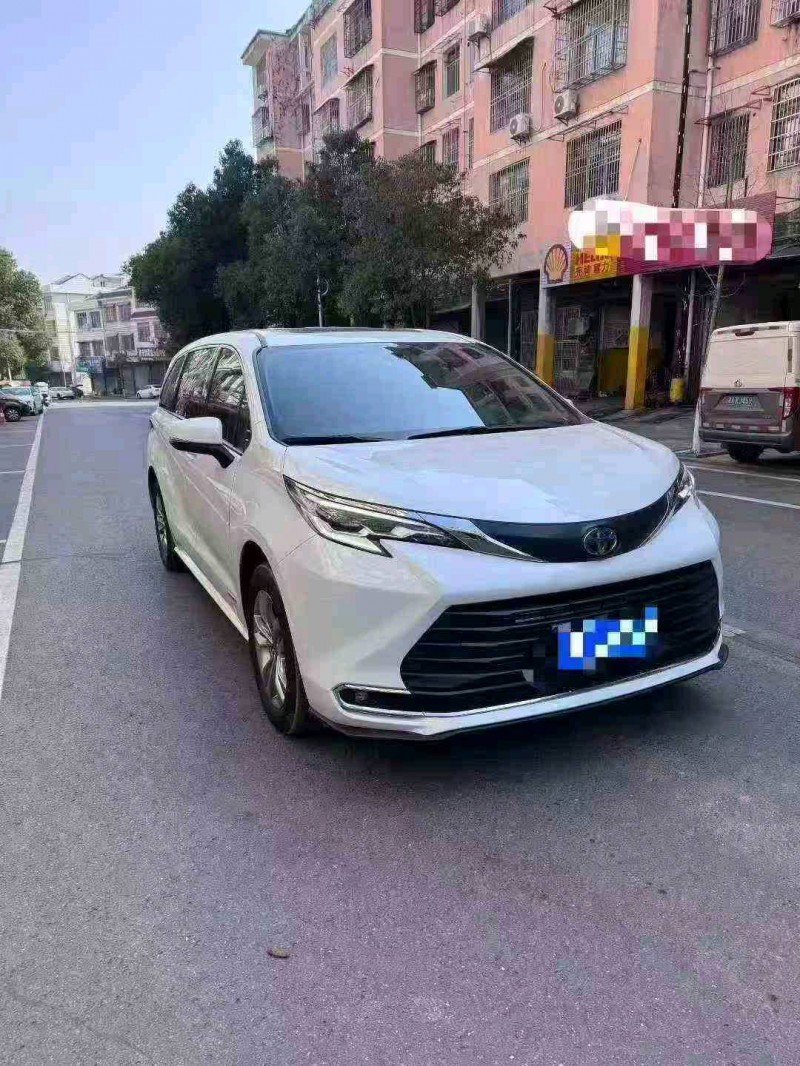 衡阳24年丰田塞纳3