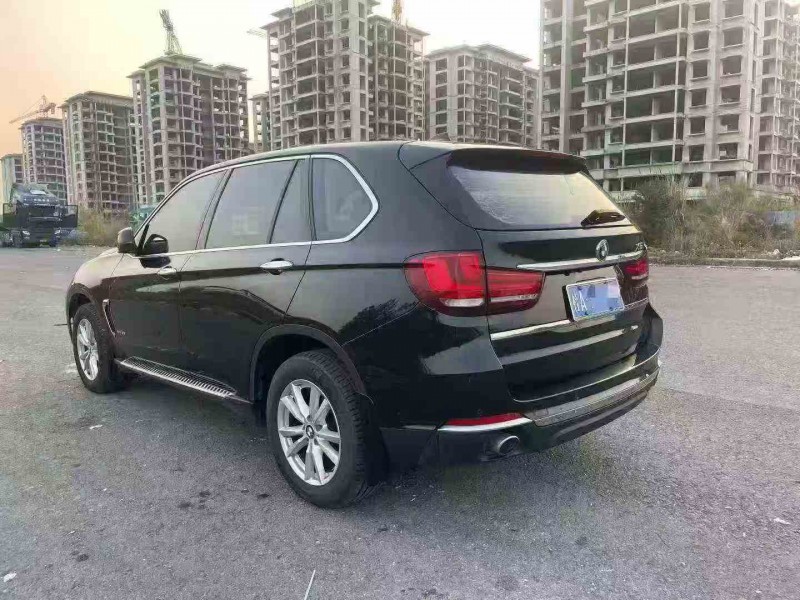 玉林17年宝马X58