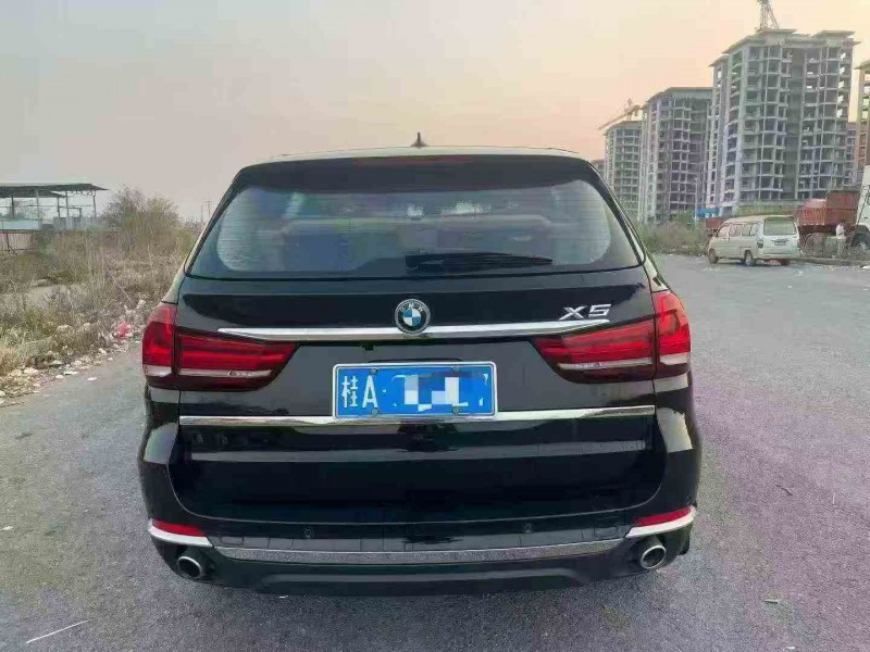 玉林17年宝马X59