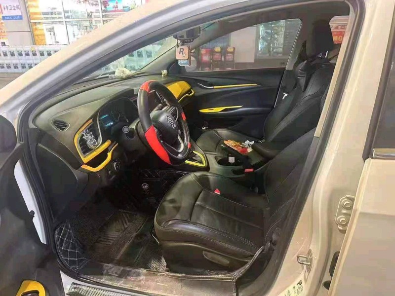 广州19年别克英朗3