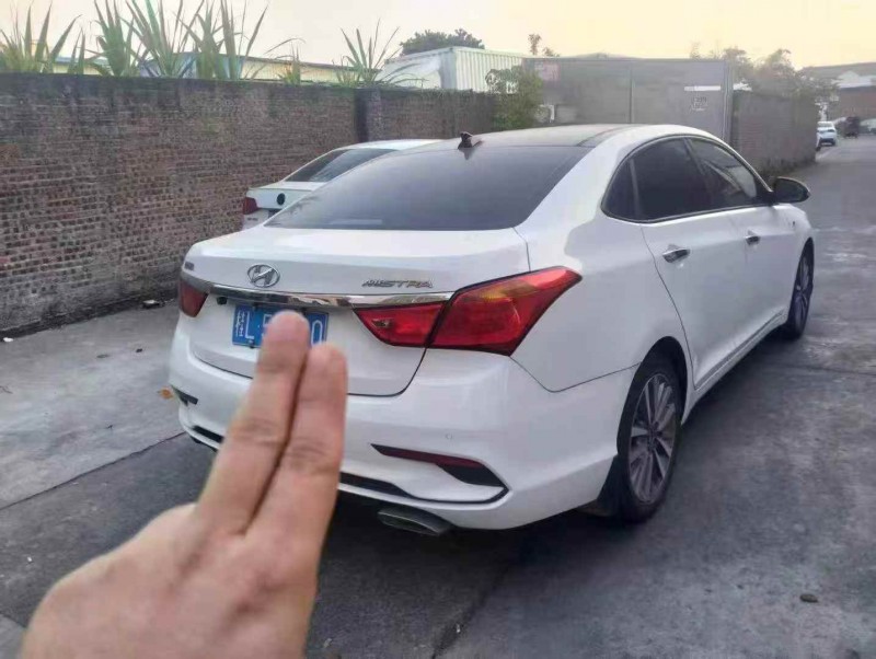 广州19年现代名图2