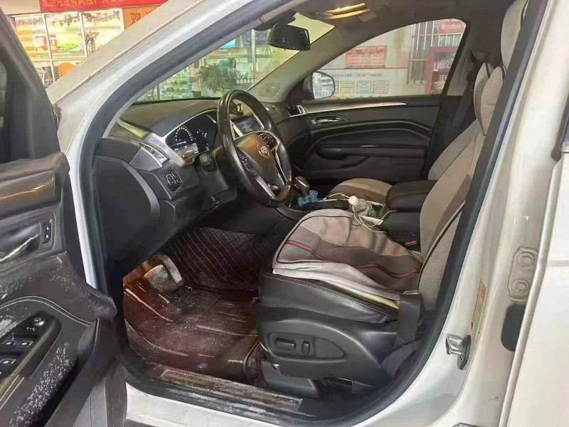 广州16年凯迪拉克SRX4