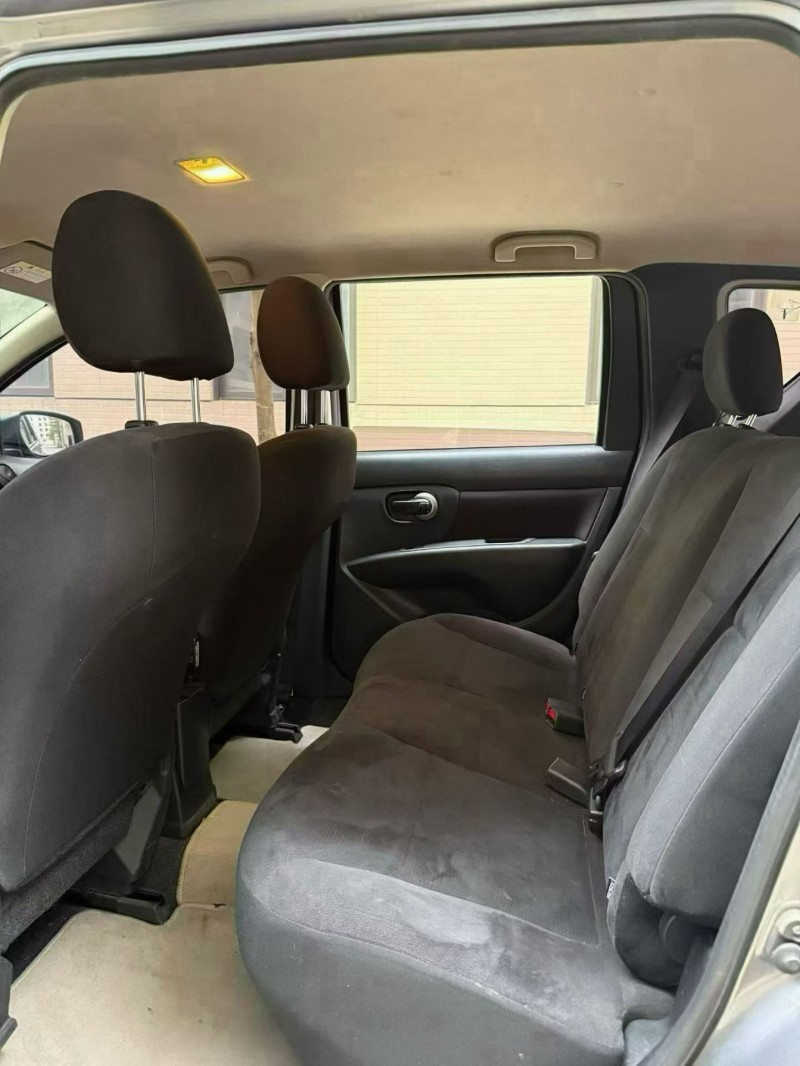 佛山17年日产骊威9