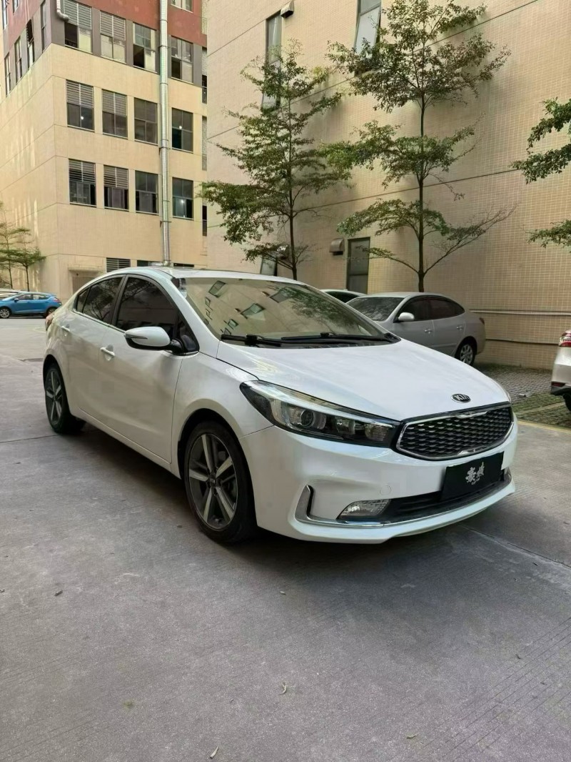 佛山19年起亚K32