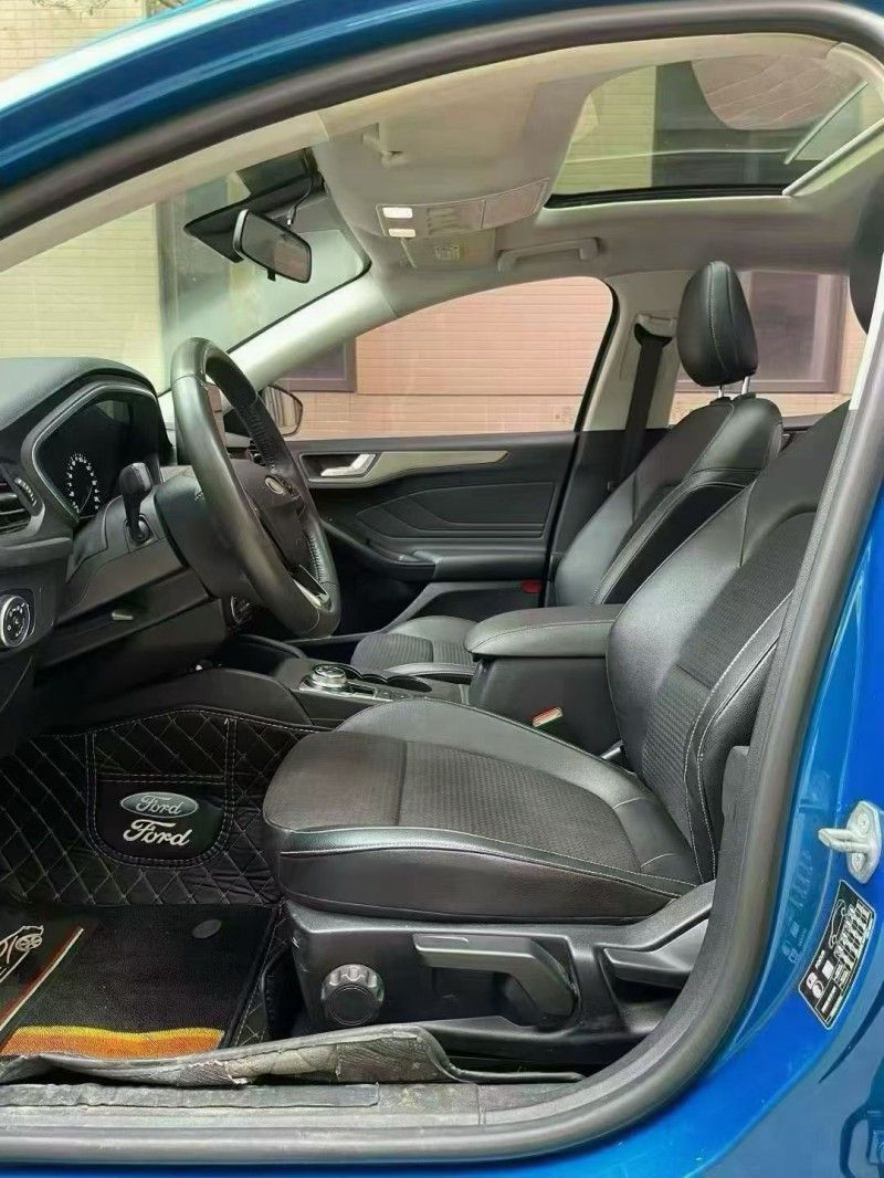 佛山19年福特福克斯6