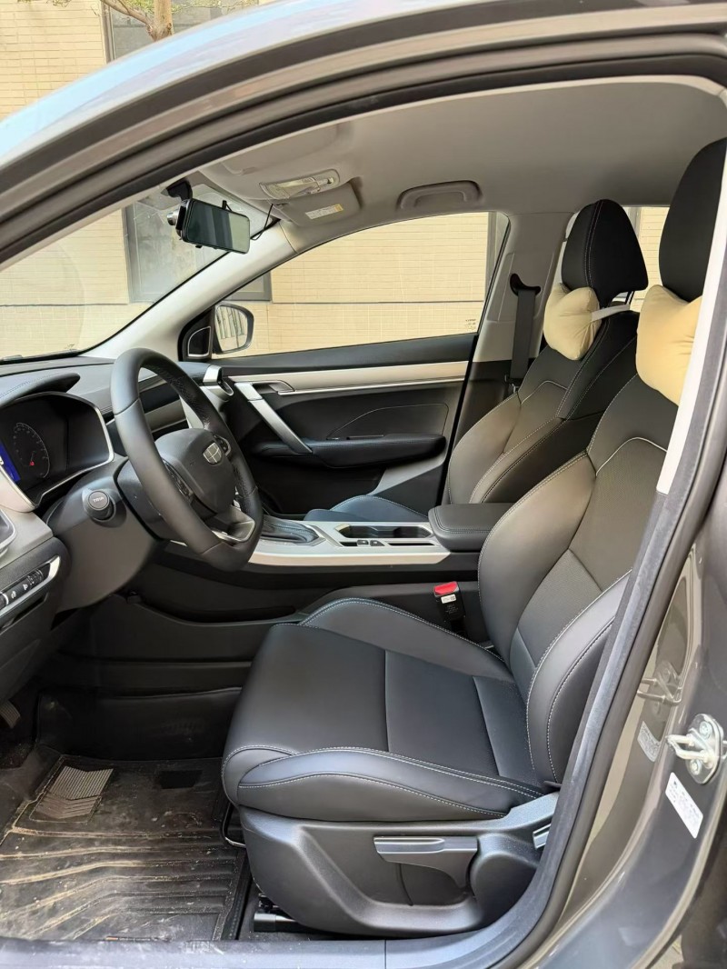 佛山25年吉利缤越5