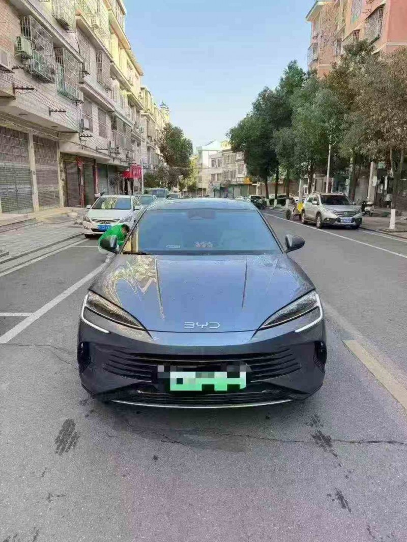 常德24年比亚迪海豹1