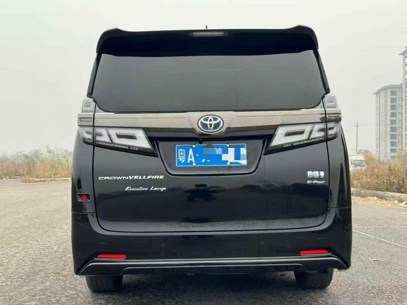 湛江22年丰田威尔法9