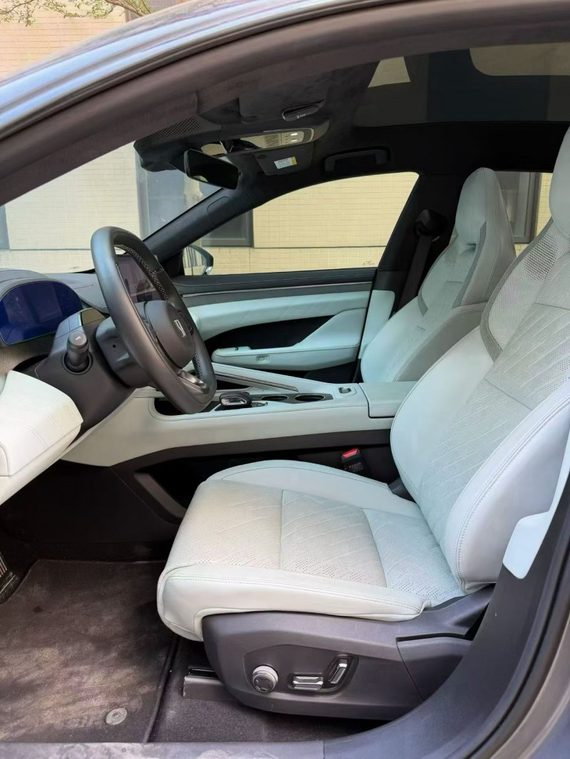 佛山24年极氪汽车0016