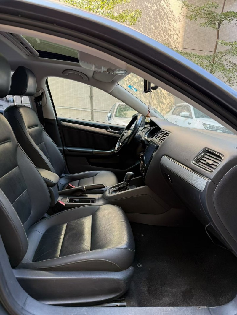 佛山16年大众速腾6