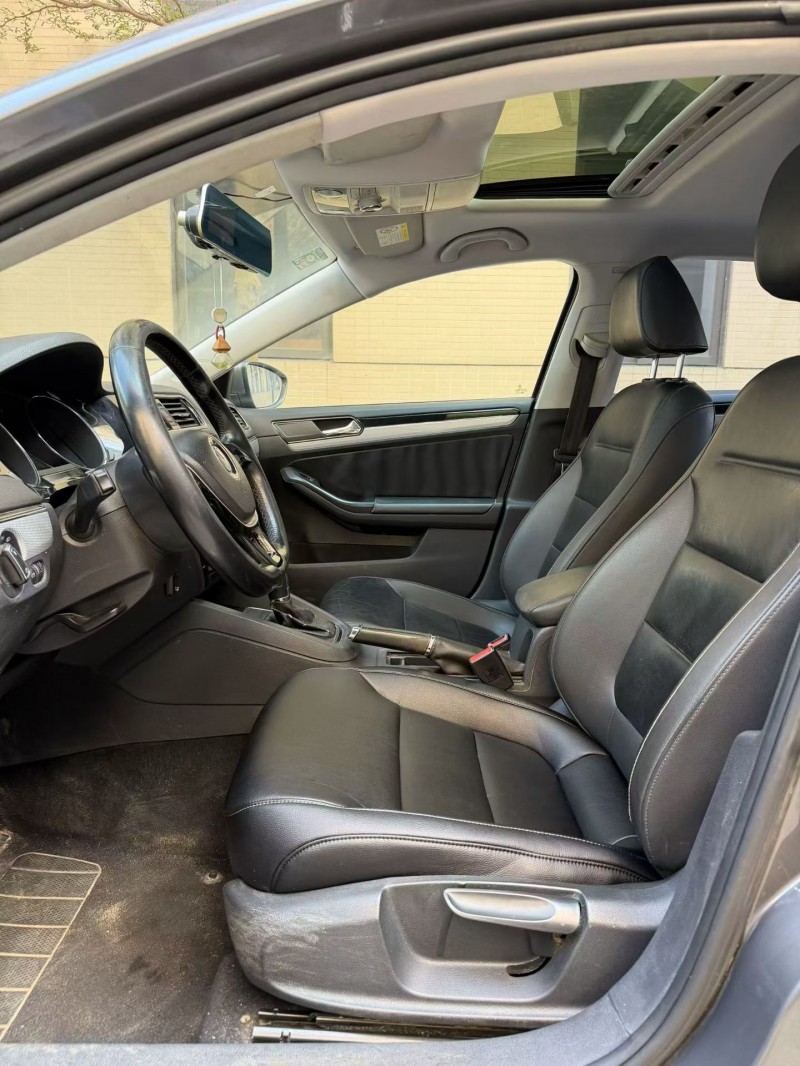 佛山16年大众速腾7