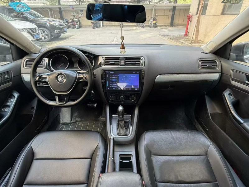 佛山16年大众速腾8