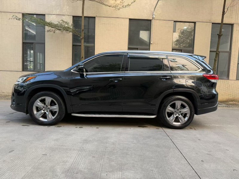 佛山21年丰田汉兰达6