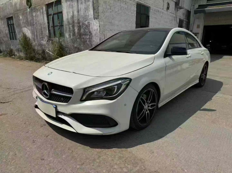 佛山17年奔驰CLA3