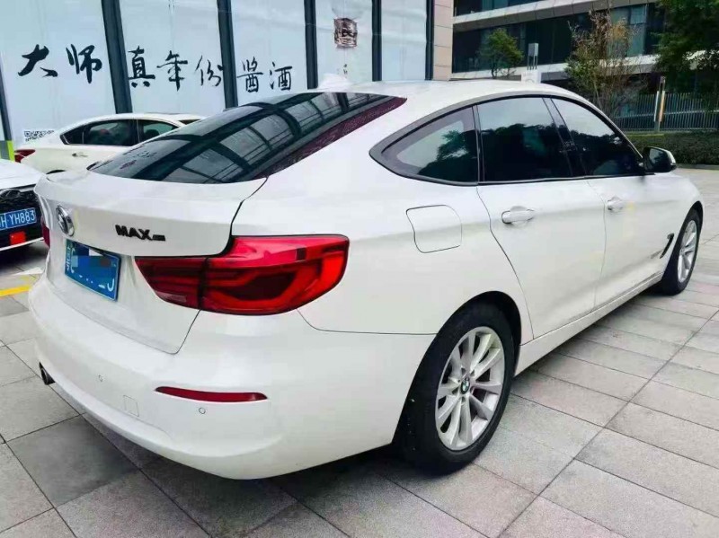 广州17年宝马3系7