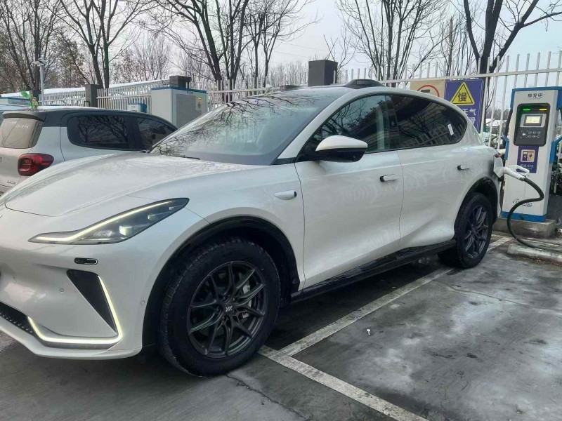 广州25年智己LS72