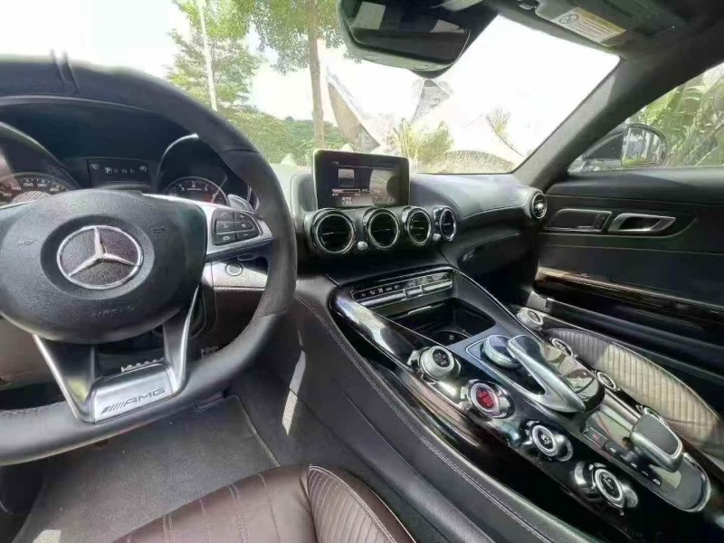 广州16年奔驰AMG4