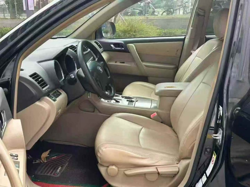 广州11年丰田汉兰达4