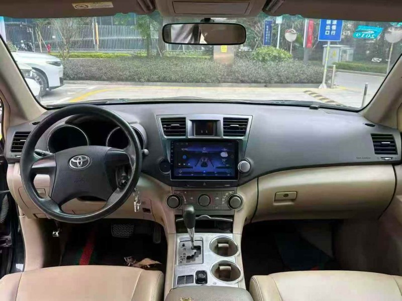 广州11年丰田汉兰达7