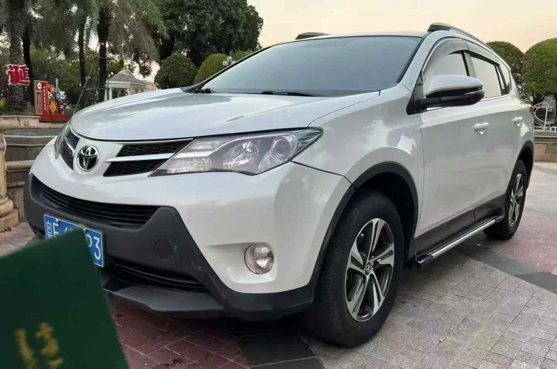 广州15年丰田RAV4荣放2