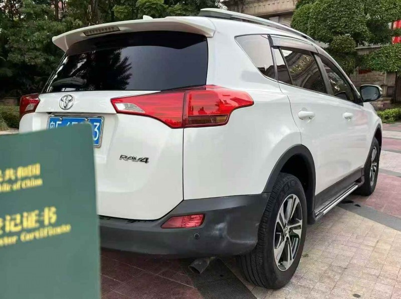 广州15年丰田RAV4荣放3