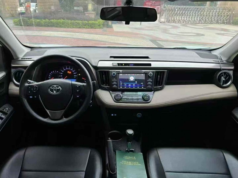 广州15年丰田RAV4荣放5