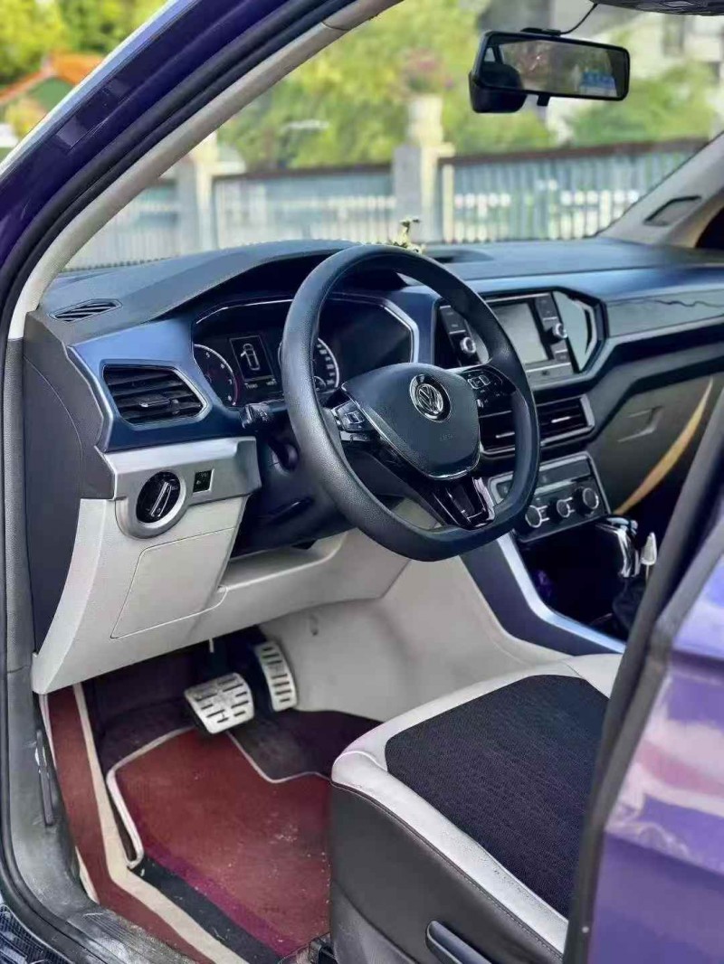 广州19年大众途铠6