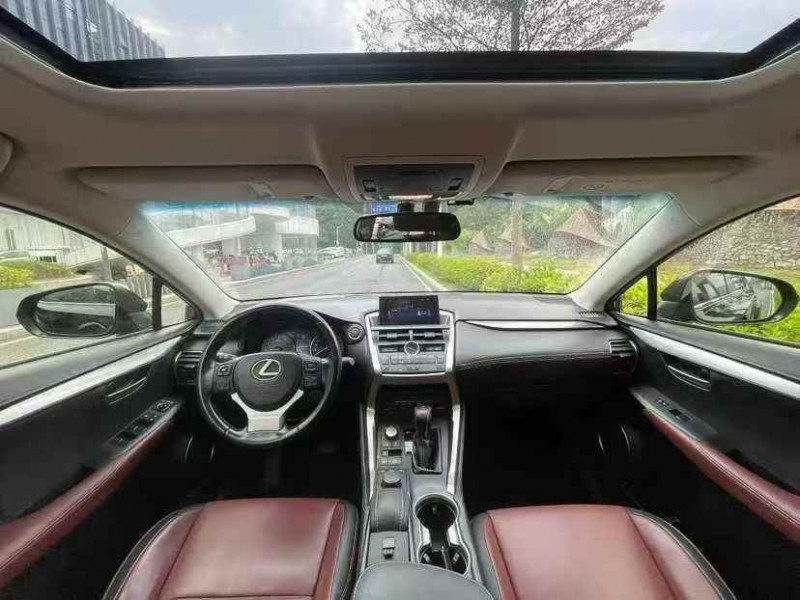 深圳15年雷克萨斯NX7