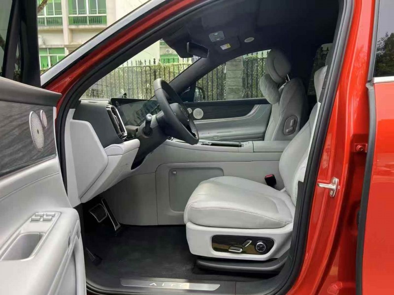 广州25年华为智选问界4