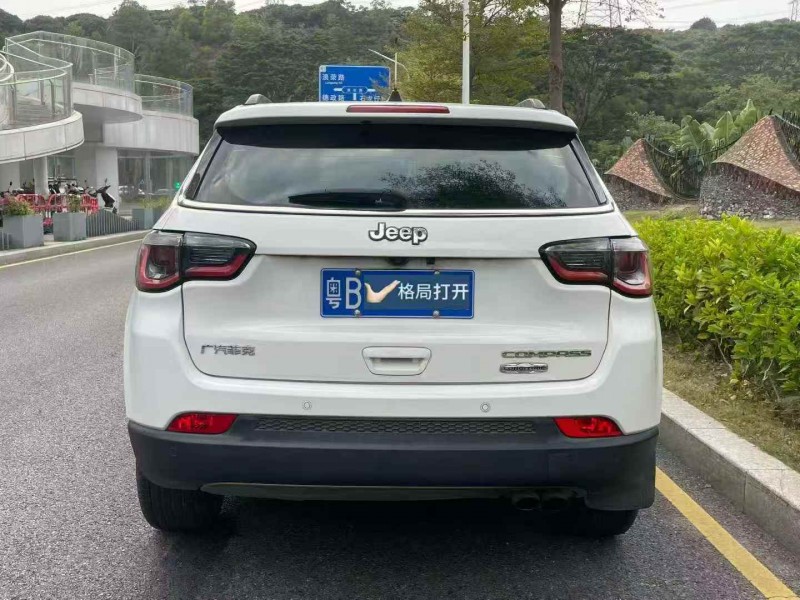 深圳17年Jeep指南者8