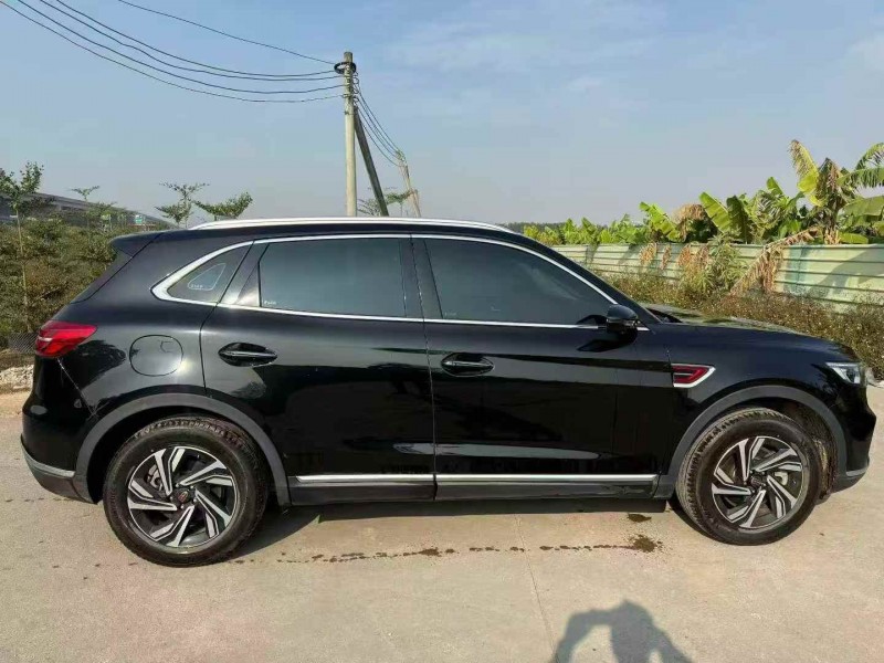 汕头21年红旗HS53