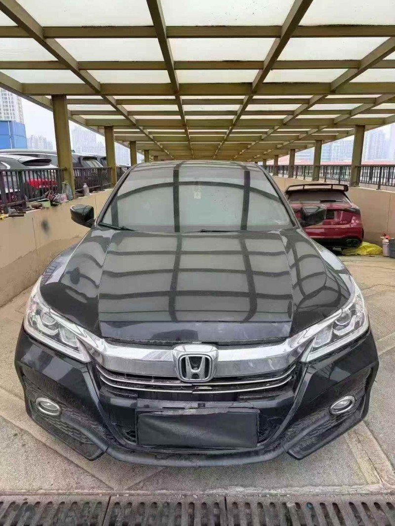 苏州17年本田雅阁1