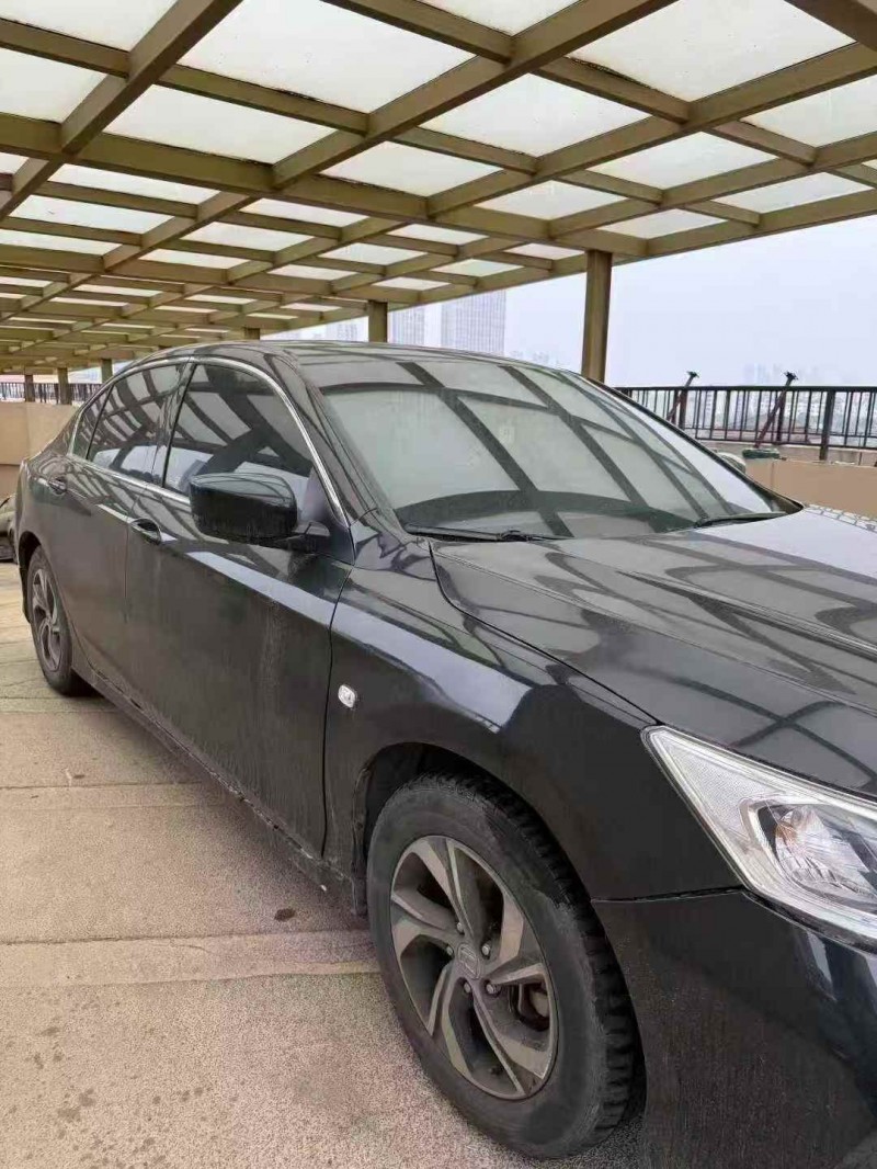 苏州17年本田雅阁3