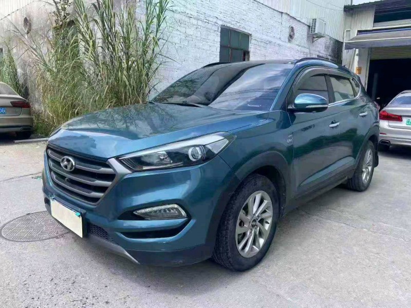 广州17年现代途胜2