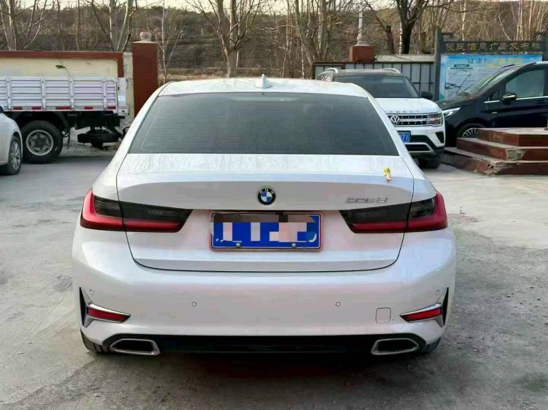 淄博19年宝马3系8