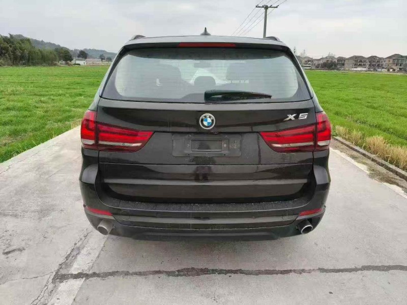 常州16年宝马X59