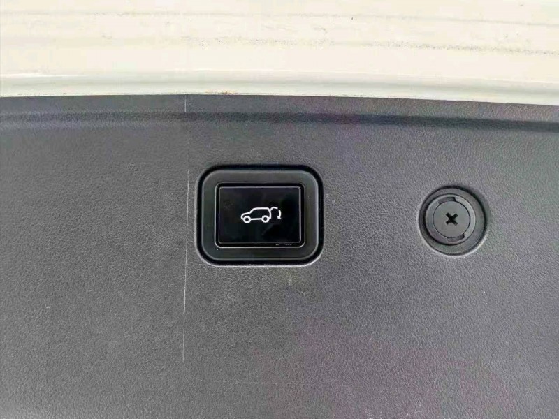 东营20年长安汽车CS855