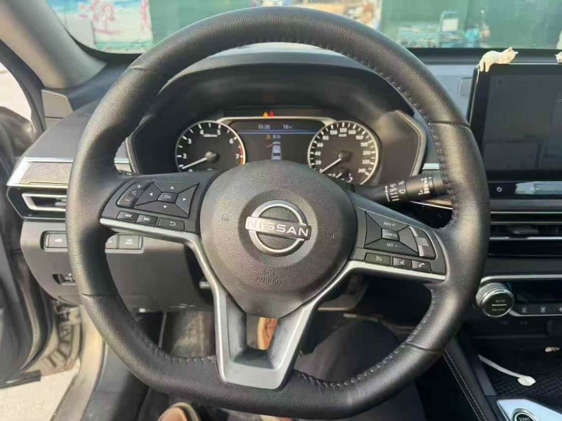 潍坊24年日产天籁8