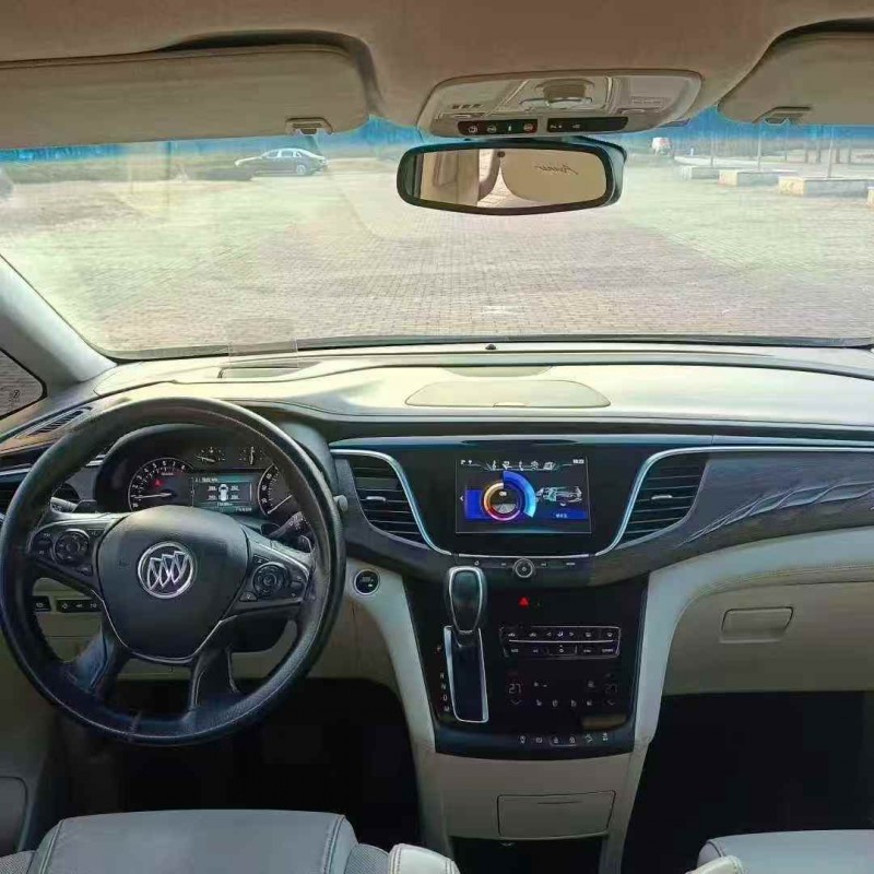 东营17年别克GL86