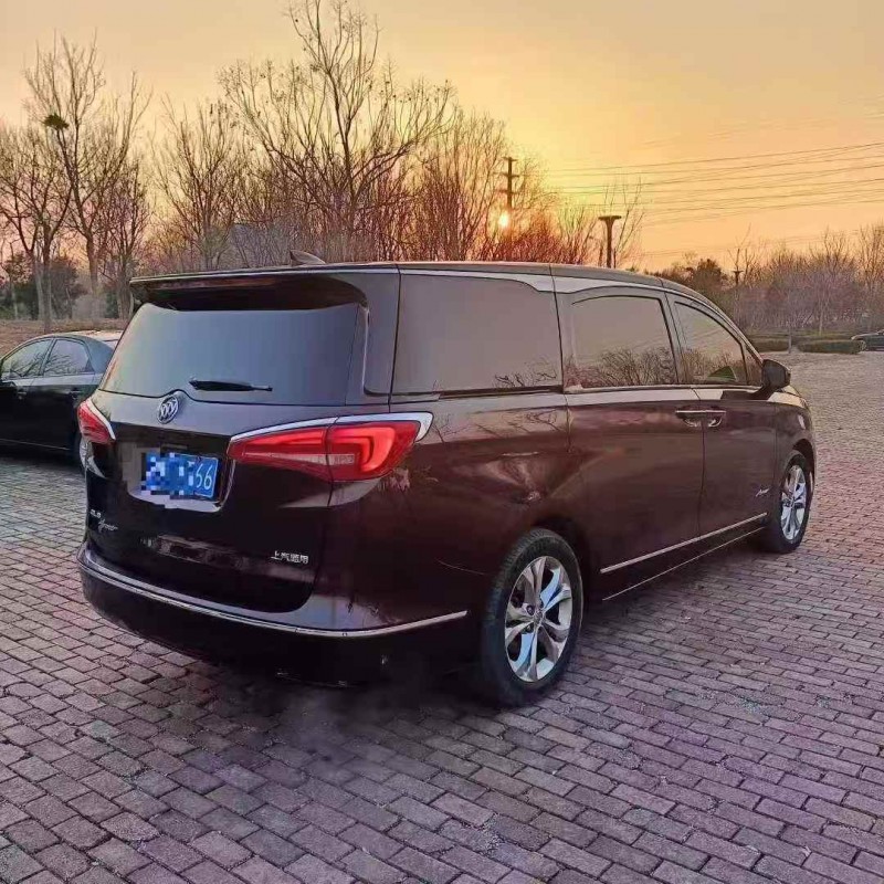 东营17年别克GL88