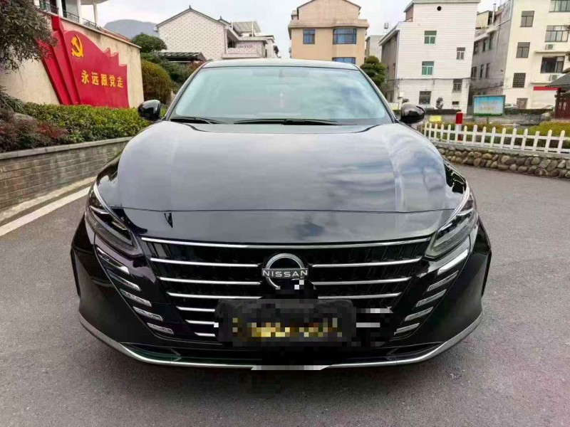 杭州25年日产天籁1