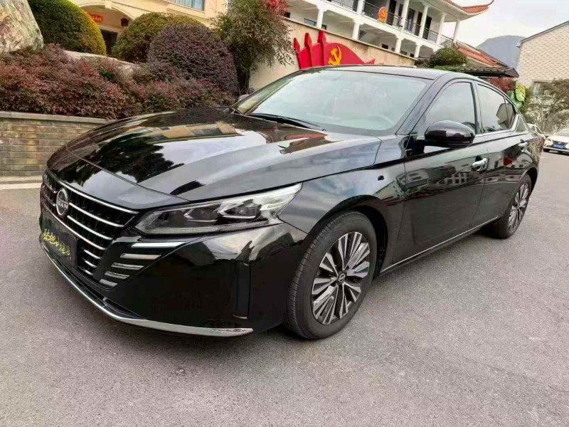 杭州25年日产天籁2