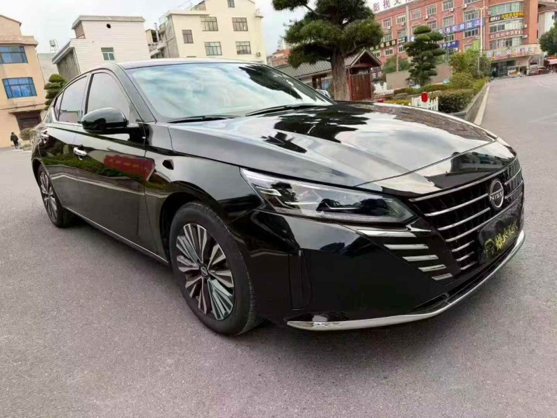 杭州25年日产天籁3