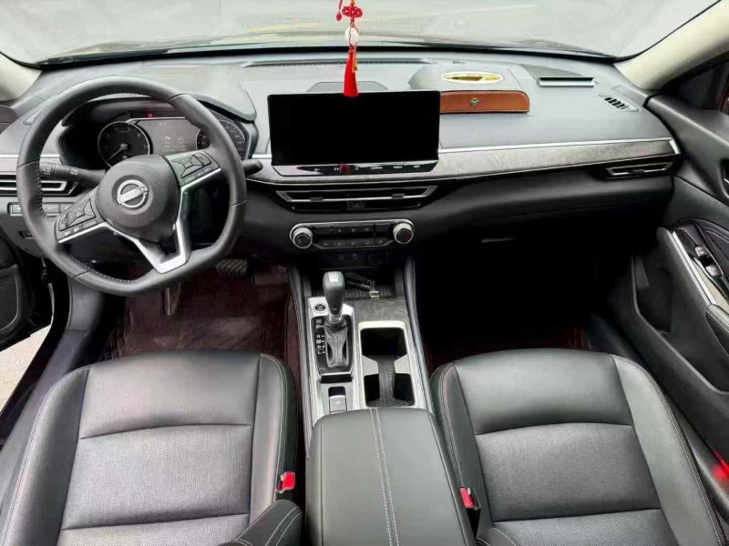 杭州25年日产天籁6