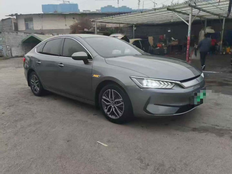 贵阳23年比亚迪秦3