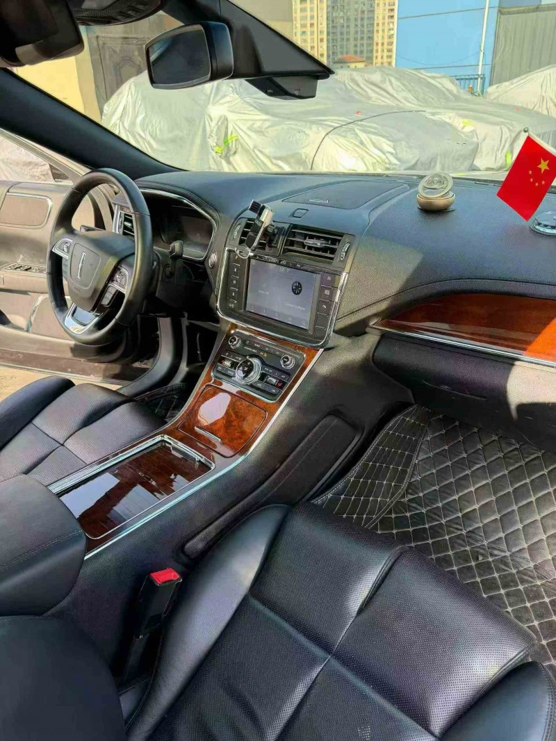 苏州21年林肯大陆6